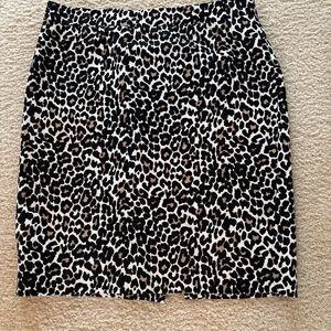 Animal print black pencil skirt